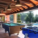 Ines Villa Pula